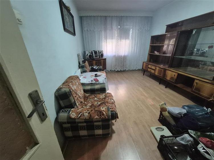 Apartament cu 2 camere decomandat în Dacia