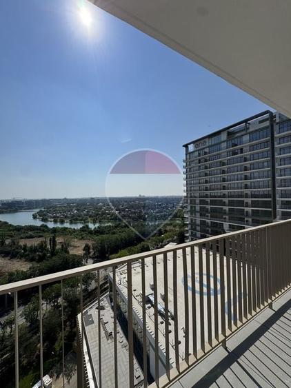 Apartament cu 4 camere decomandat în Pipera