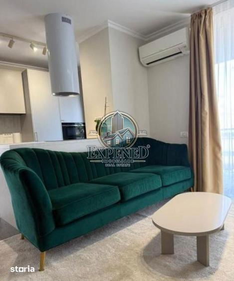 Apartament cu 3 camere decomandat în Victoriei