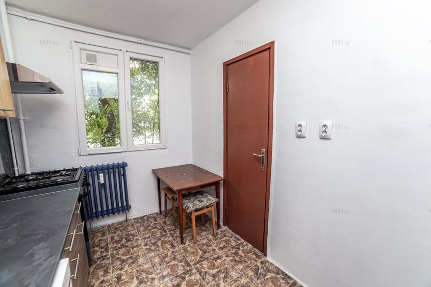 Apartament cu 3 camere decomandat, mobilat în Drumul Taberei