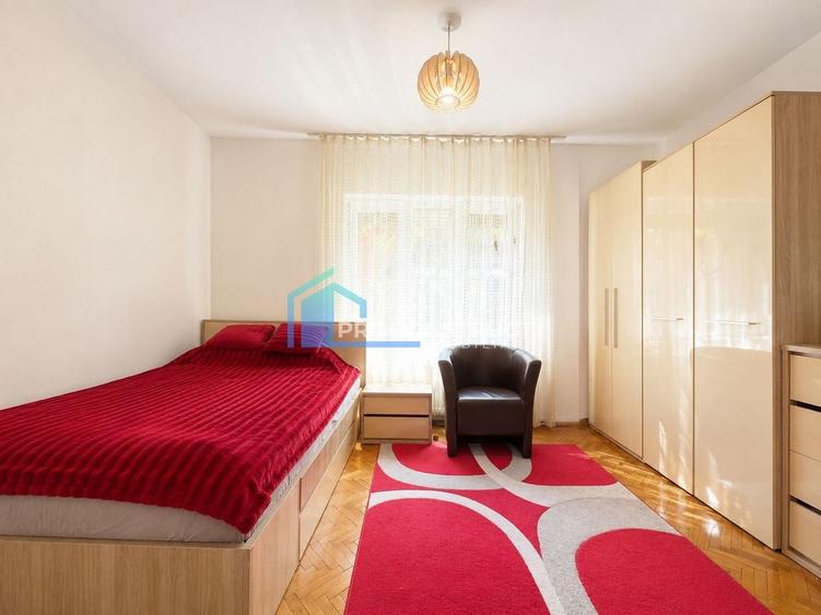 Casă individuală cu 6 camere cu Canalizare în Iosefin