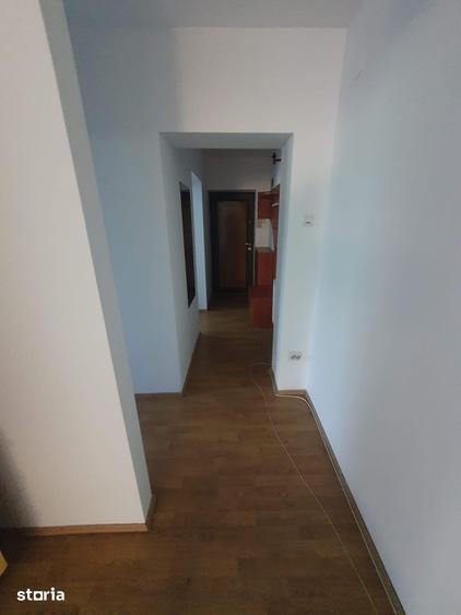 Apartament cu 3 camere decomandat în Tătărași