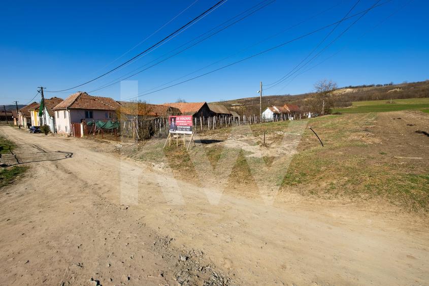 Teren Construcții intravilan de 1152 mp, în Ruși