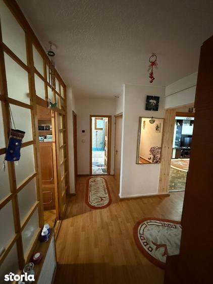 Apartament cu 4 camere în Păcurari