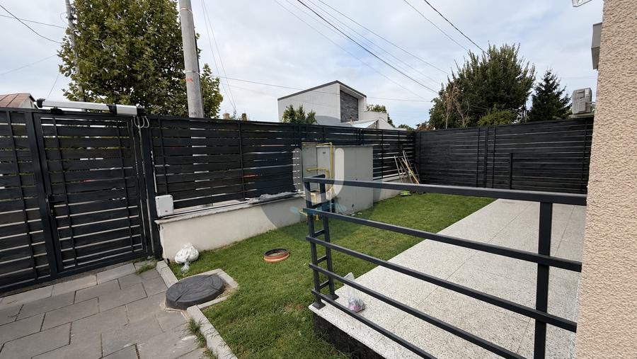 Casă individuală cu 4 camere cu Canalizare în Străulești