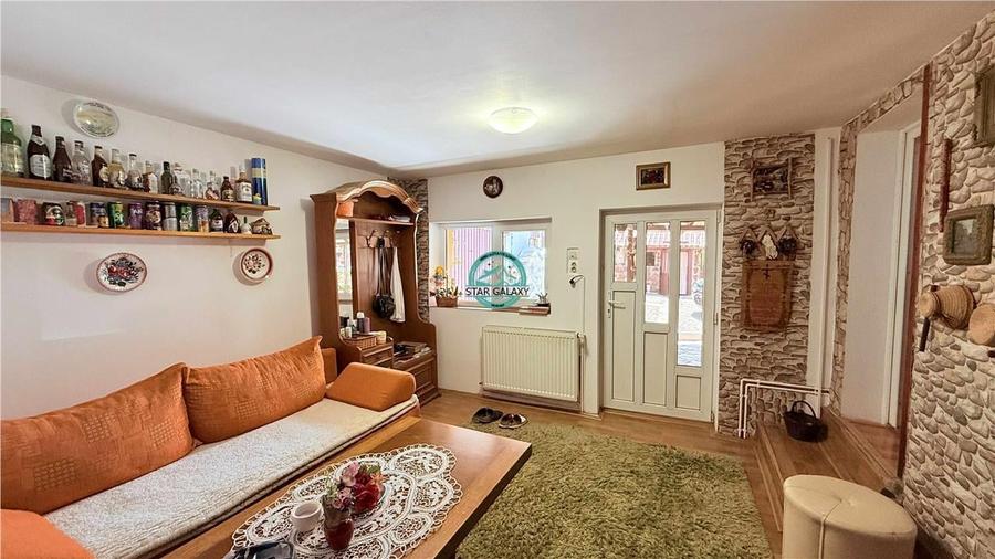 Casă individuală cu 5 camere cu Piscina în Toaca