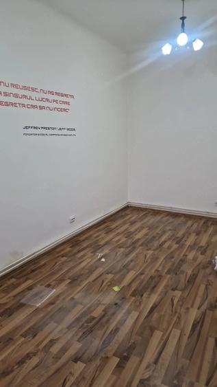 Spațiu comercial, de 55 mp, în Tineretului