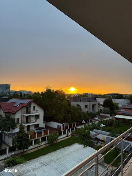 Apartament cu 4 camere în Băneasa