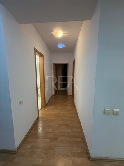 Apartament cu 3 camere decomandat în Herăstrău