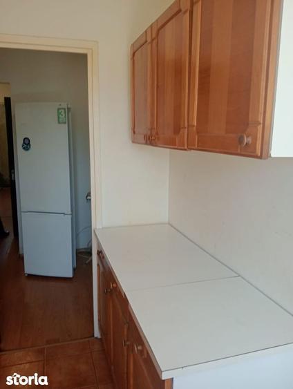 Apartament cu 3 camere decomandat, mobilat în Drumul Taberei