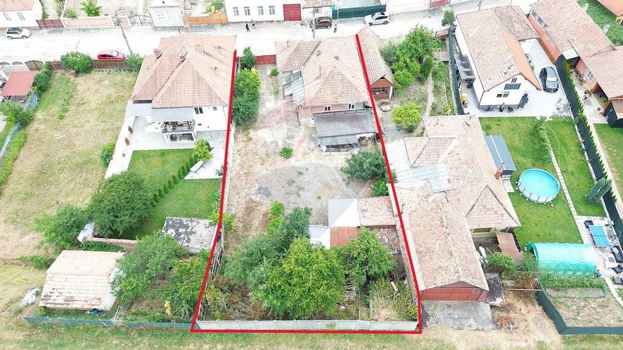Casă cu 3 camere cu Teren 533 Mp în Central