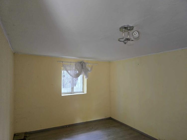 Casă cu 2 camere în Central