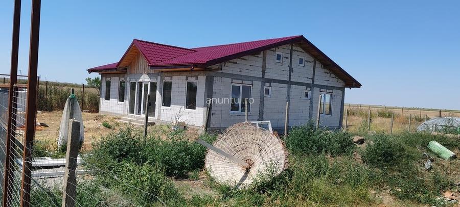 Sat Mosneni, Comuna 23 August