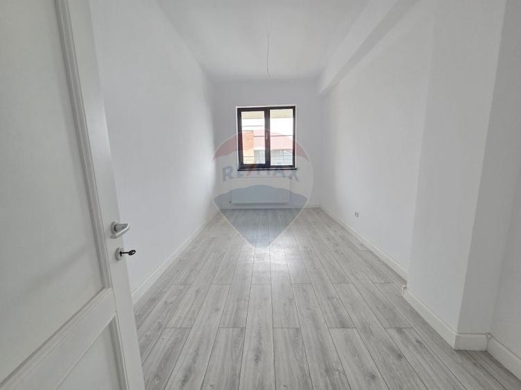 Apartament cu 3 camere decomandat în Nord