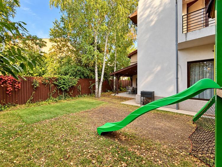 Duplex cu 5 camere cu Canalizare în Dămăroaia