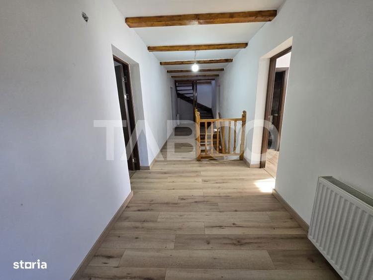 Casă cu 4 camere cu Teren 278 Mp în Porumbacu de Jos