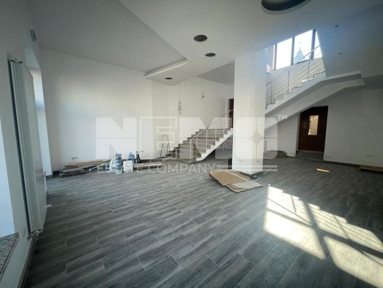 Spațiu comercial, de 390 mp, în Ultracentral
