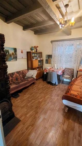 Casă cu 2 camere cu Teren 1742 Mp în Husasău de Tinca