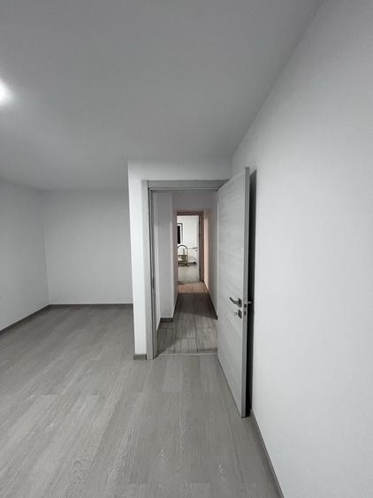 Apartament cu 2 camere decomandat în Crângași