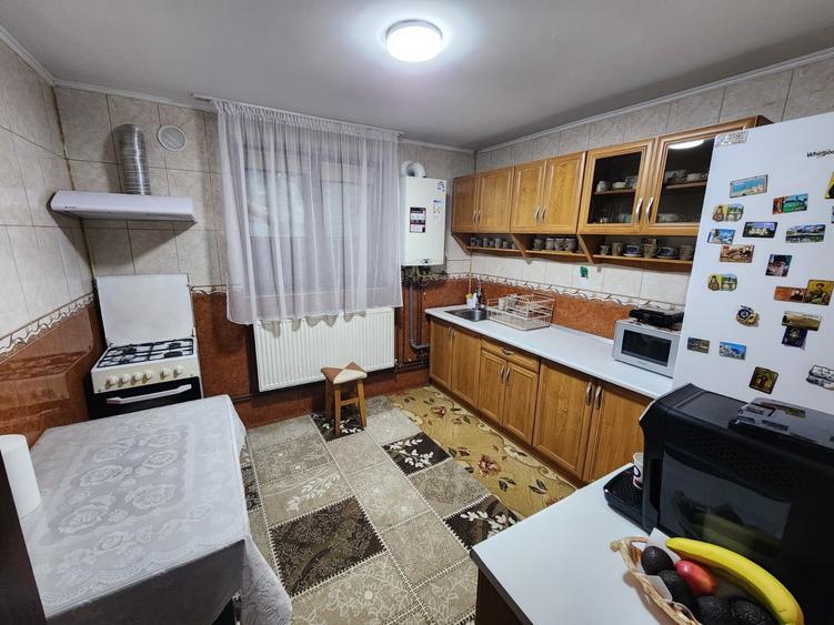 Casă individuală cu 5 camere cu Teren 513 Mp în Cug