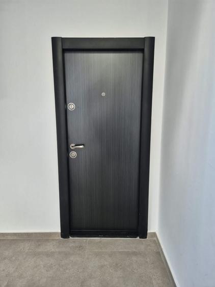Proprierar Ofer pentru inchiriere 3 Camere - 15