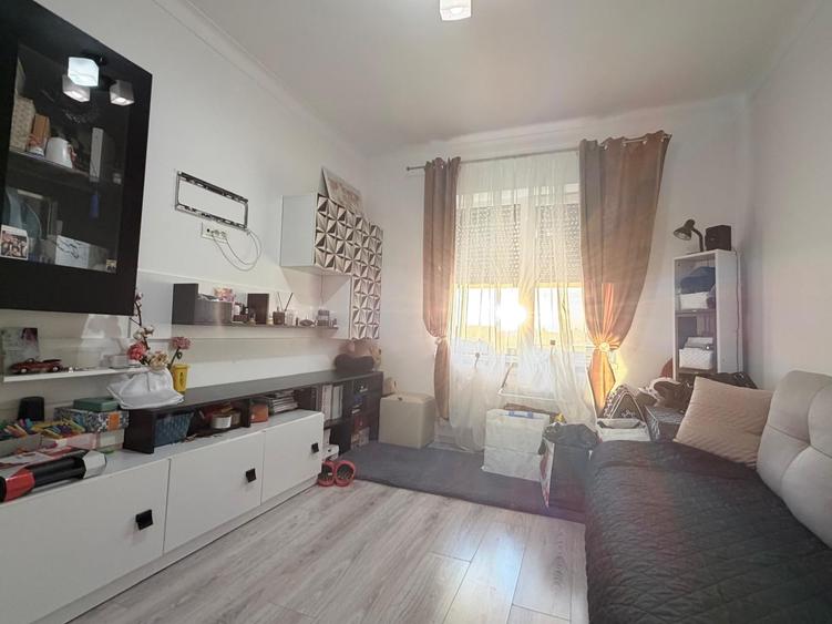 Apartament cu 3 camere decomandat în Braytim