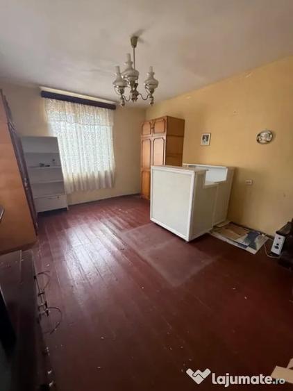 Casă cu 3 camere cu Teren 339 Mp în Central