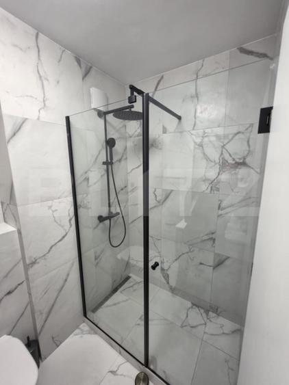 Apartament cu 3 camere semidecomandat, mobilat în Zorilor