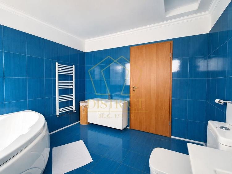 Duplex cu 3 camere cu Canalizare în Dumbrăvița