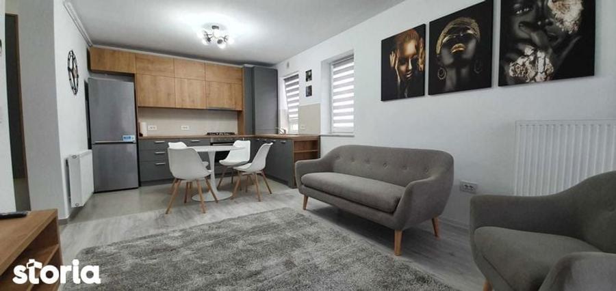 Apartament cu 2 camere decomandat în Avantgarden