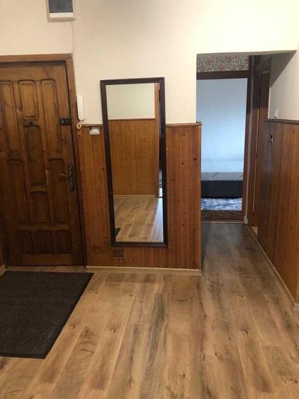 Apartament cu 3 camere decomandat în Exterior Vest