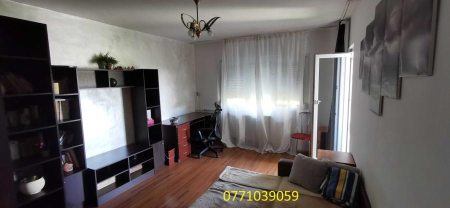 Apartament cu 2 camere decomandat în Decebal