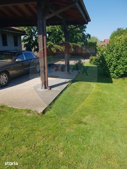 Casă cu 7 camere decomandat cu Teren 1461 Mp în Brănești