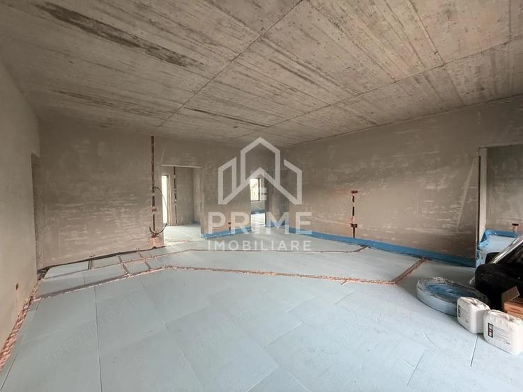 Casă cu Teren 690 Mp în Central