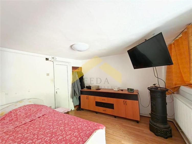 Casă individuală cu 4 camere cu Teren 2000 Mp în Cuiaș