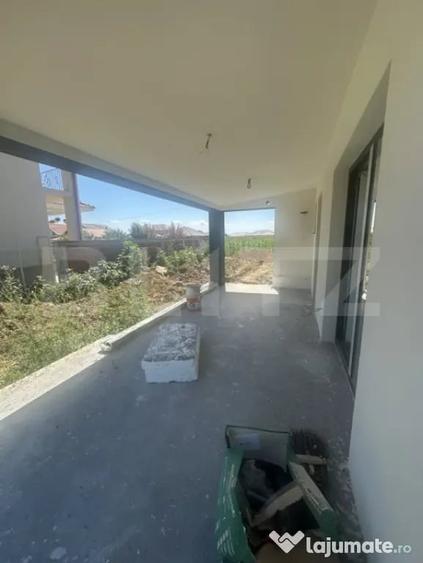 Casă cu 4 camere cu Teren 500 Mp în Păulești