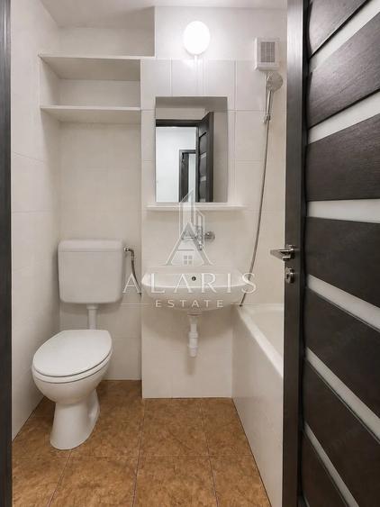 Apartament cu 3 camere semidecomandat în Dacia
