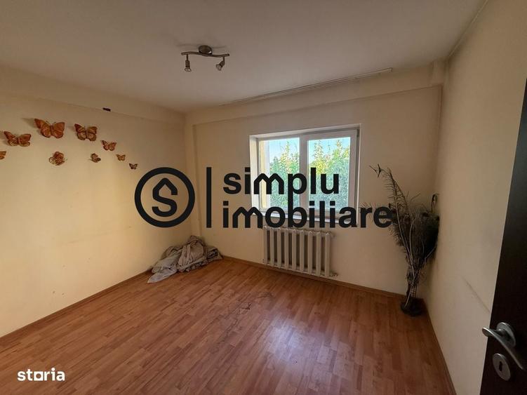 Apartament cu 3 camere decomandat în Valea Rosie