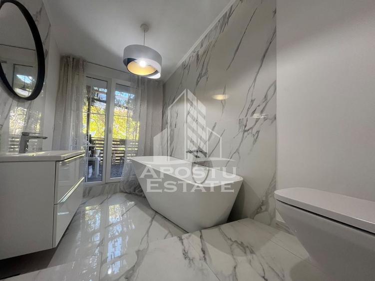Apartament cu 6 camere decomandat, mobilat în Ultracentral