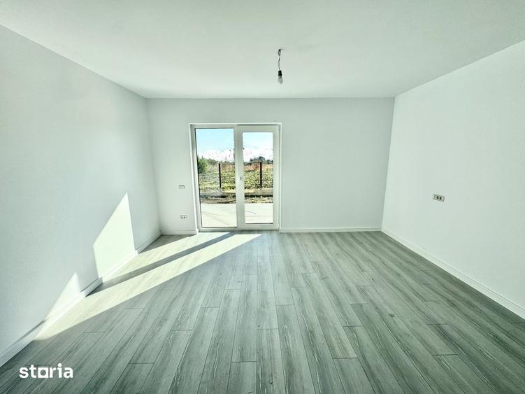 Casă cu 5 camere cu Teren 200 Mp în Valea Lupului