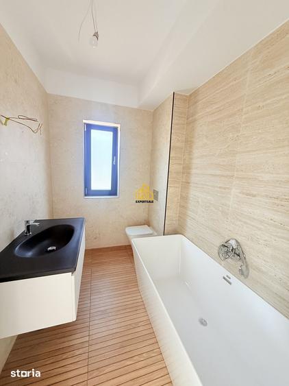 Casă cu 4 camere cu Teren 229 Mp în Central