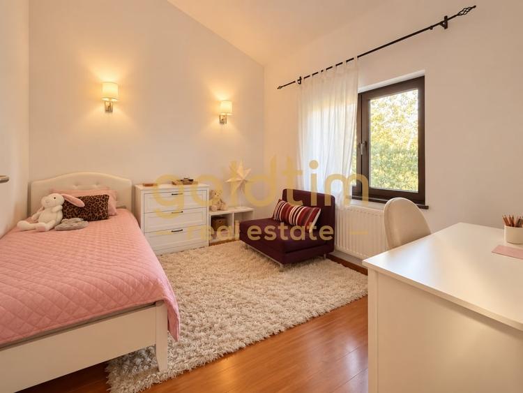 Duplex cu 4 camere cu Canalizare în Ciofliceni