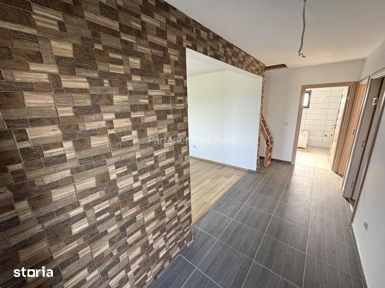 Placa! ASFALT! 400 mp teren! Casa 3 camere, Horpaz
