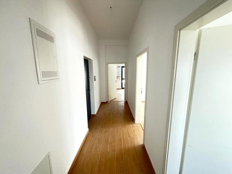 Apartament cu 3 camere decomandat în Sânpetru
