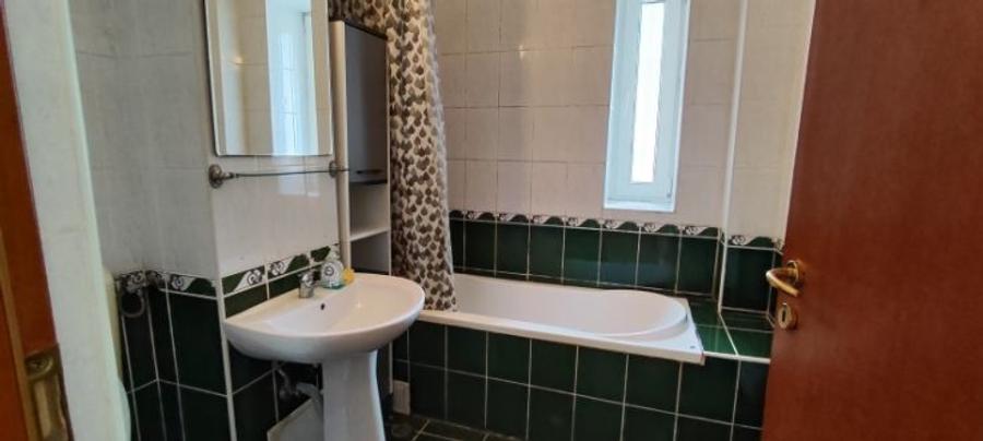 Apartament cu 2 camere semidecomandat în Mărăști