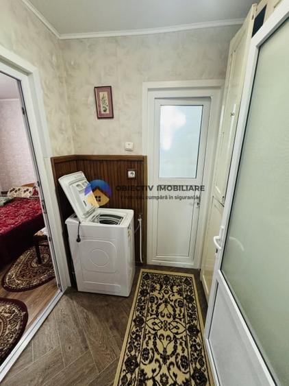 Apartament cu 3 camere semidecomandat în Dărmănești