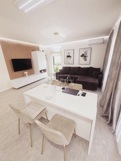 Apartament cu 3 camere decomandat, mobilat în Lujerului