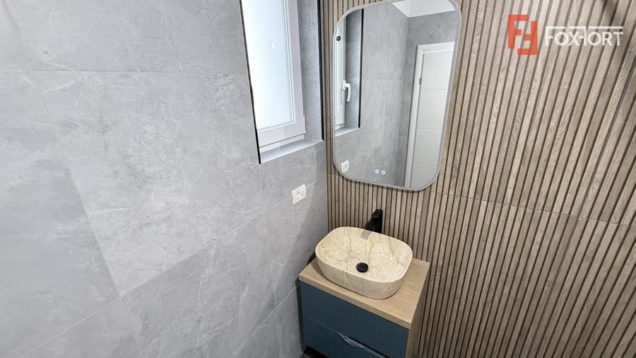 Duplex cu 5 camere cu Canalizare în Moșnița Nouă