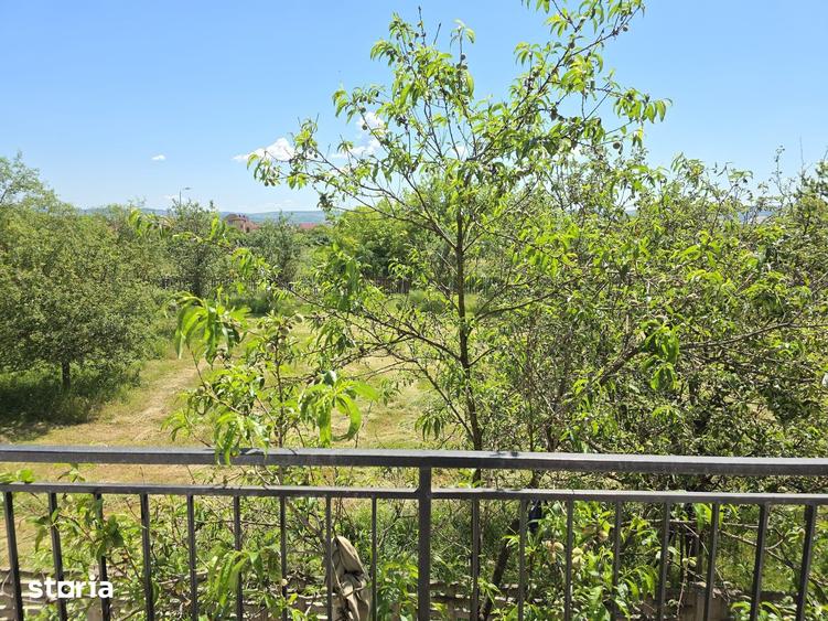 Apartament cu 3 camere în Cetate