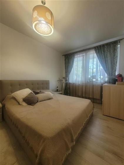 Apartament cu 2 camere decomandat în Republica